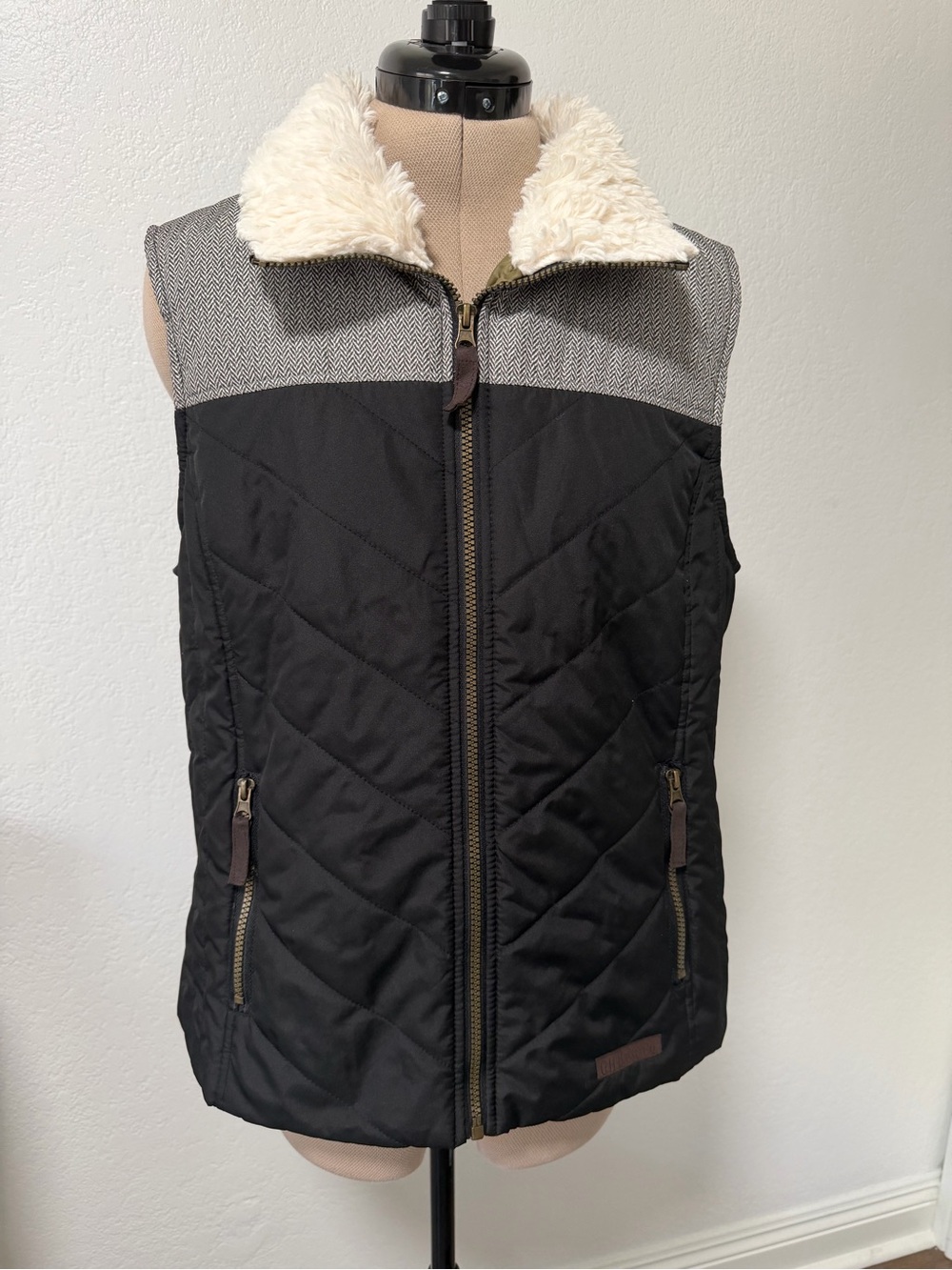 Women’s Black Quilted Vest with Sherpa Collar